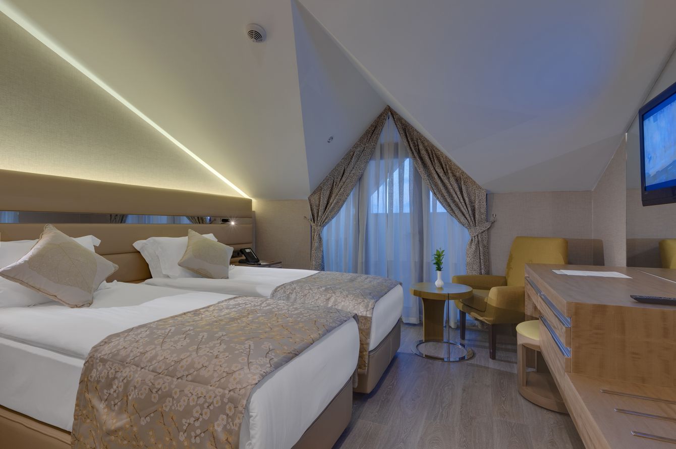 Economy-Zimmer Dach