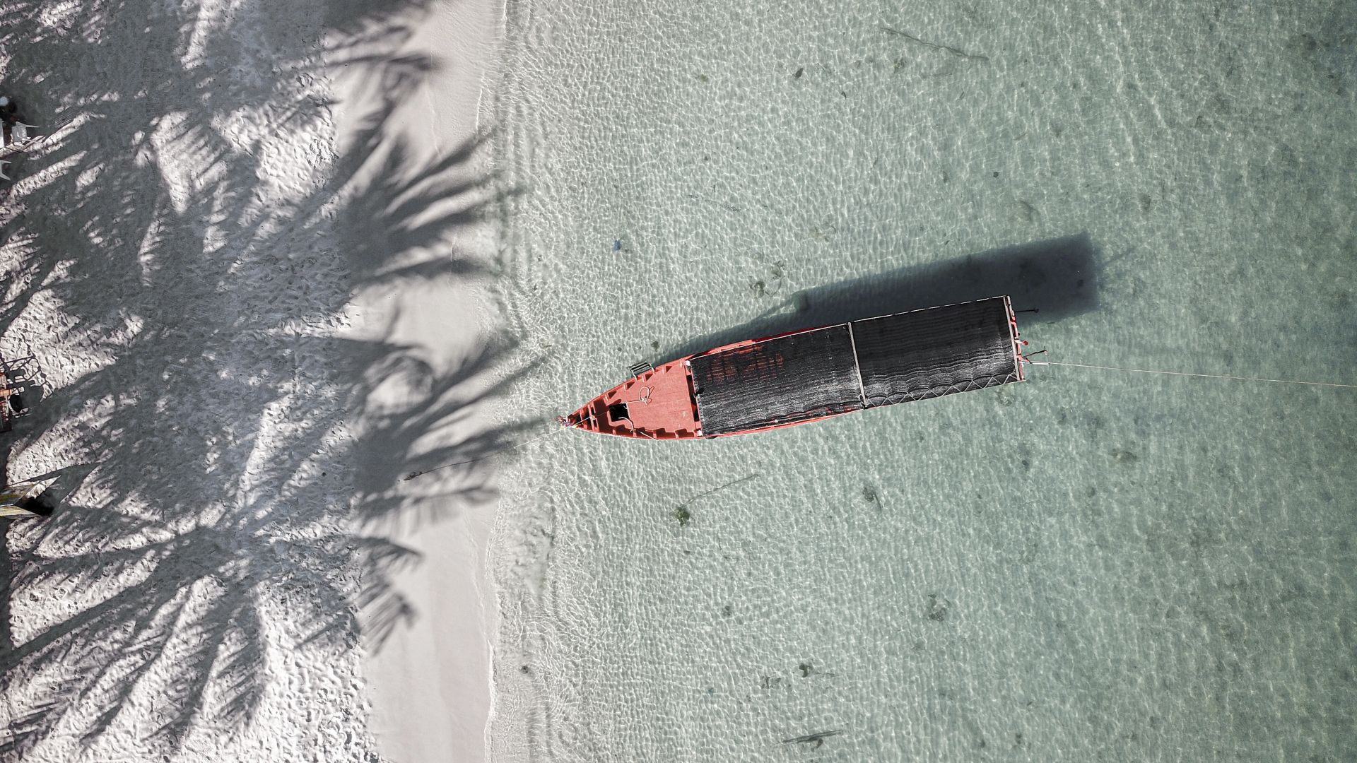 Sur cette île sauvage et authentique, on ne trouve ni routes goudronnées, ni motos, ni même des tuk-tuk.