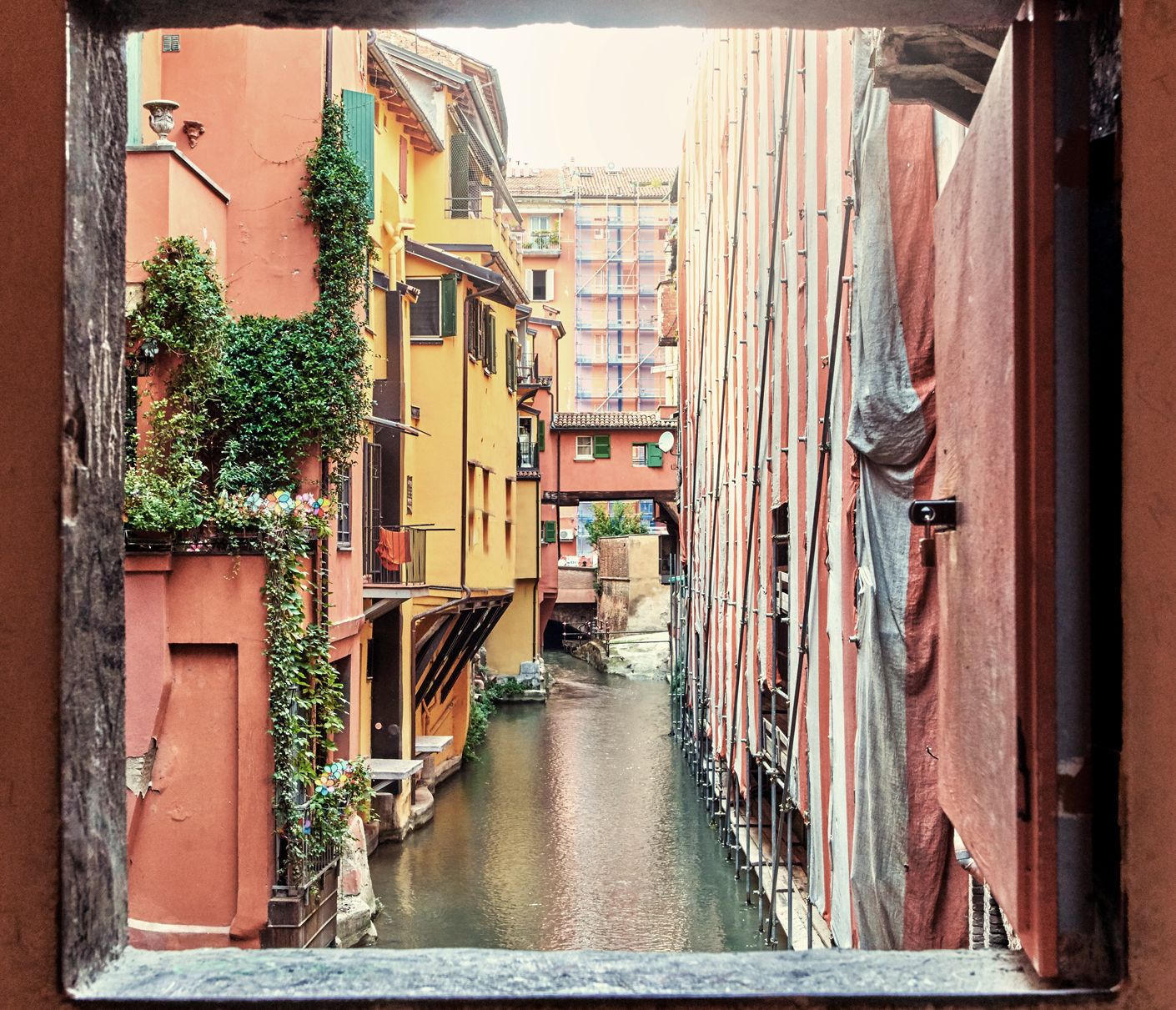 Weil der Zug sowieso in Bologna hält: Ein Besuch mit vielen Überraschungen wartet.