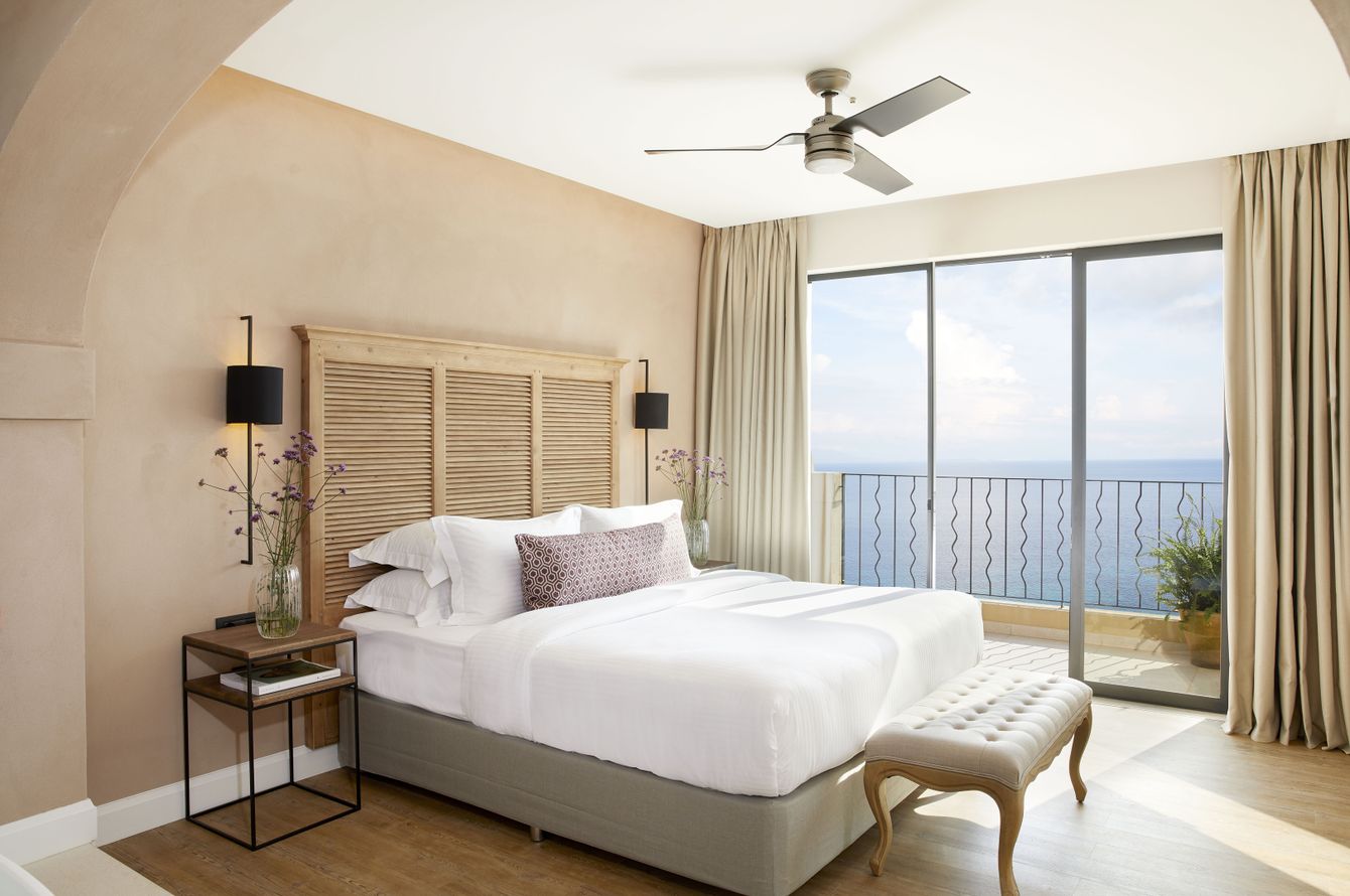 Deluxe Suite Whirlpool