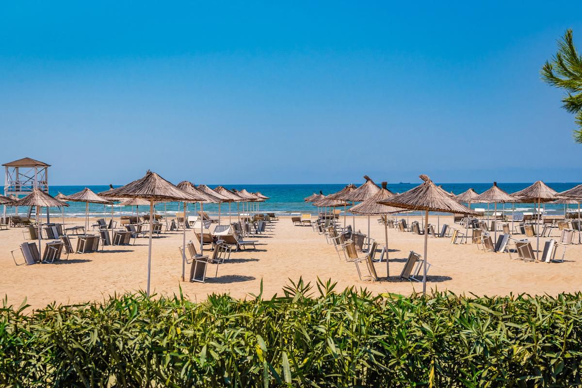 Strand