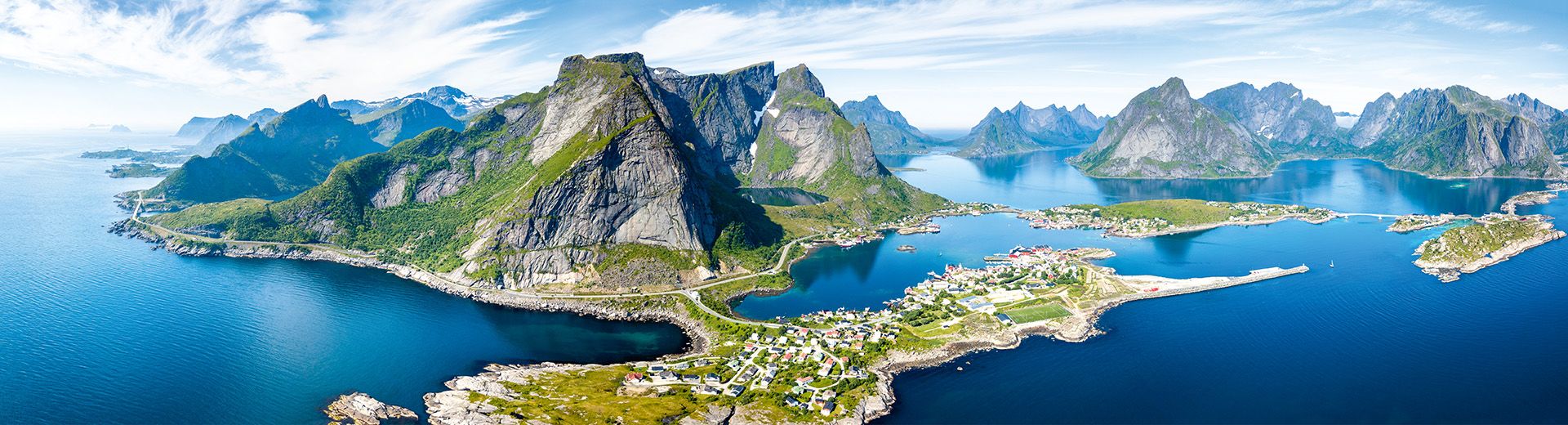 Bergige Inseln
