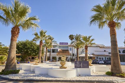 Fergus Style Bahamas