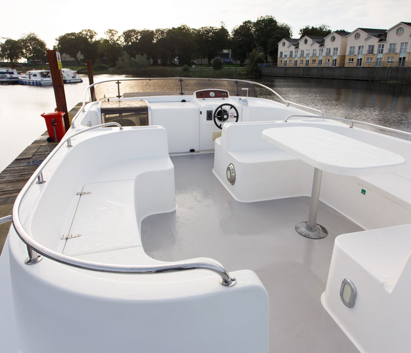 Grosszügiger Aussenbereich