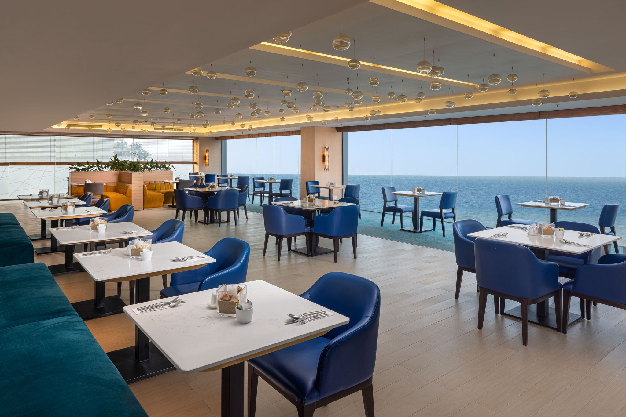 Restaurant Dine