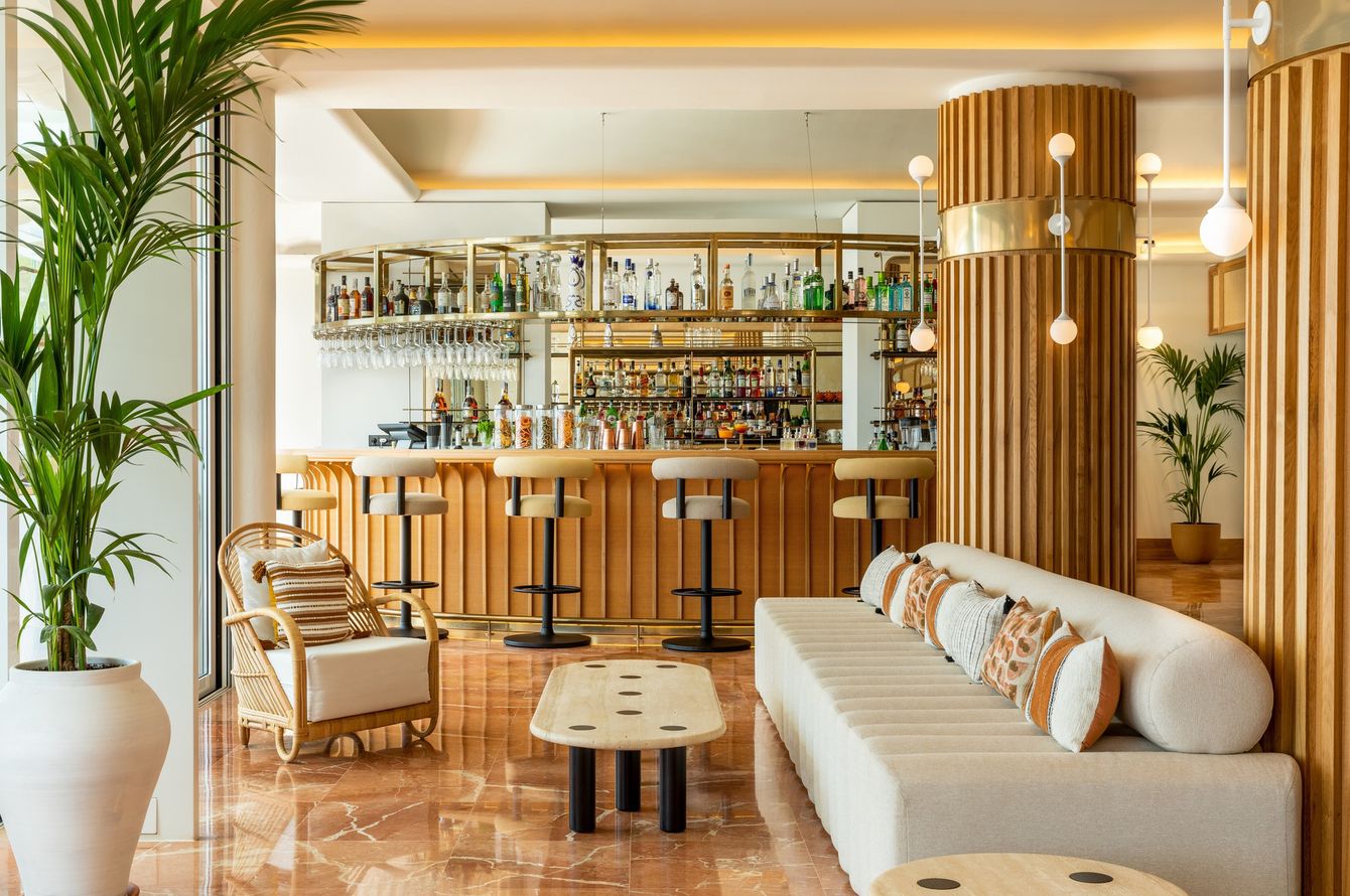 Bar