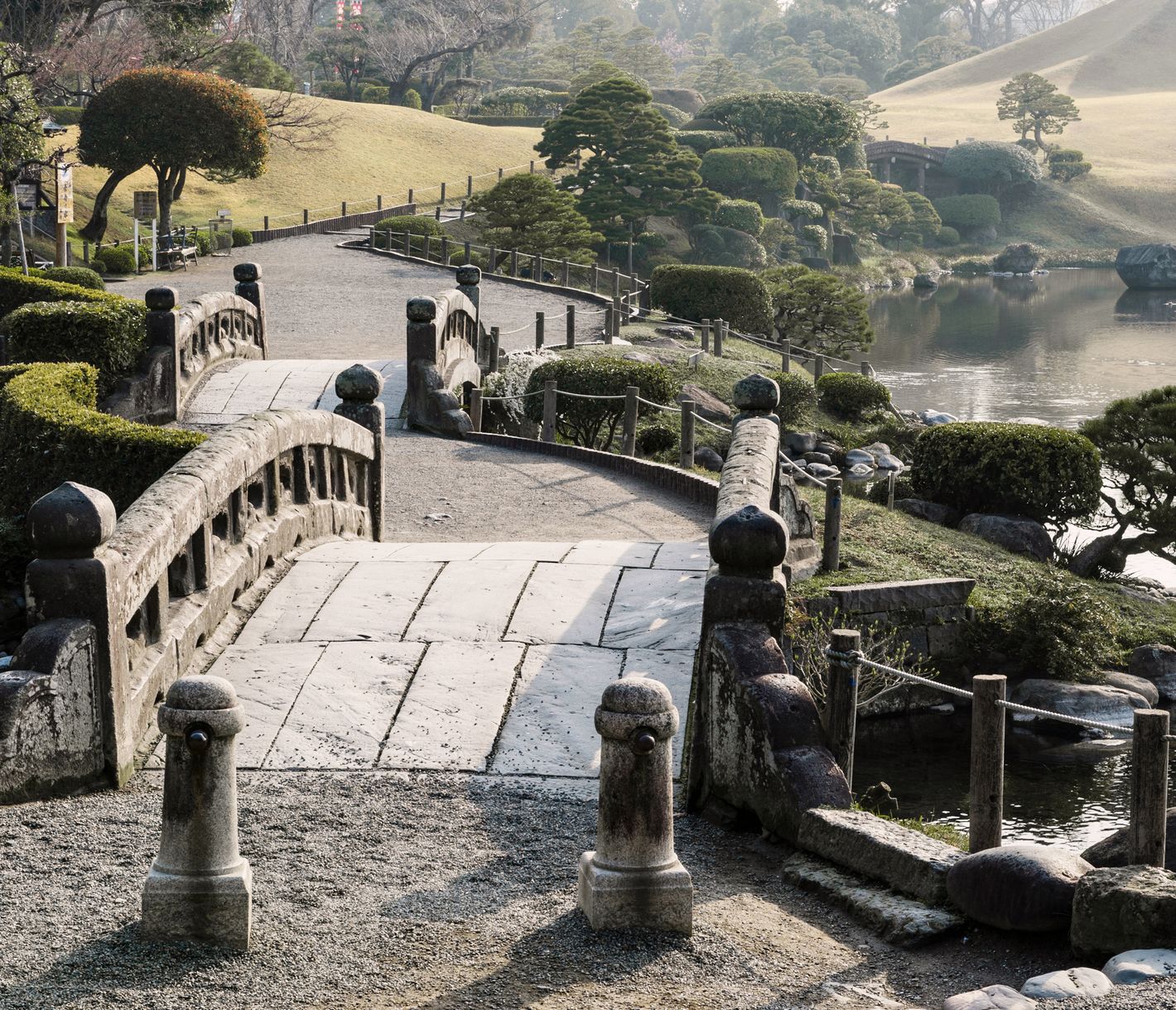 Entspannung und Idylle in Kumamotos Suizenji-Garten