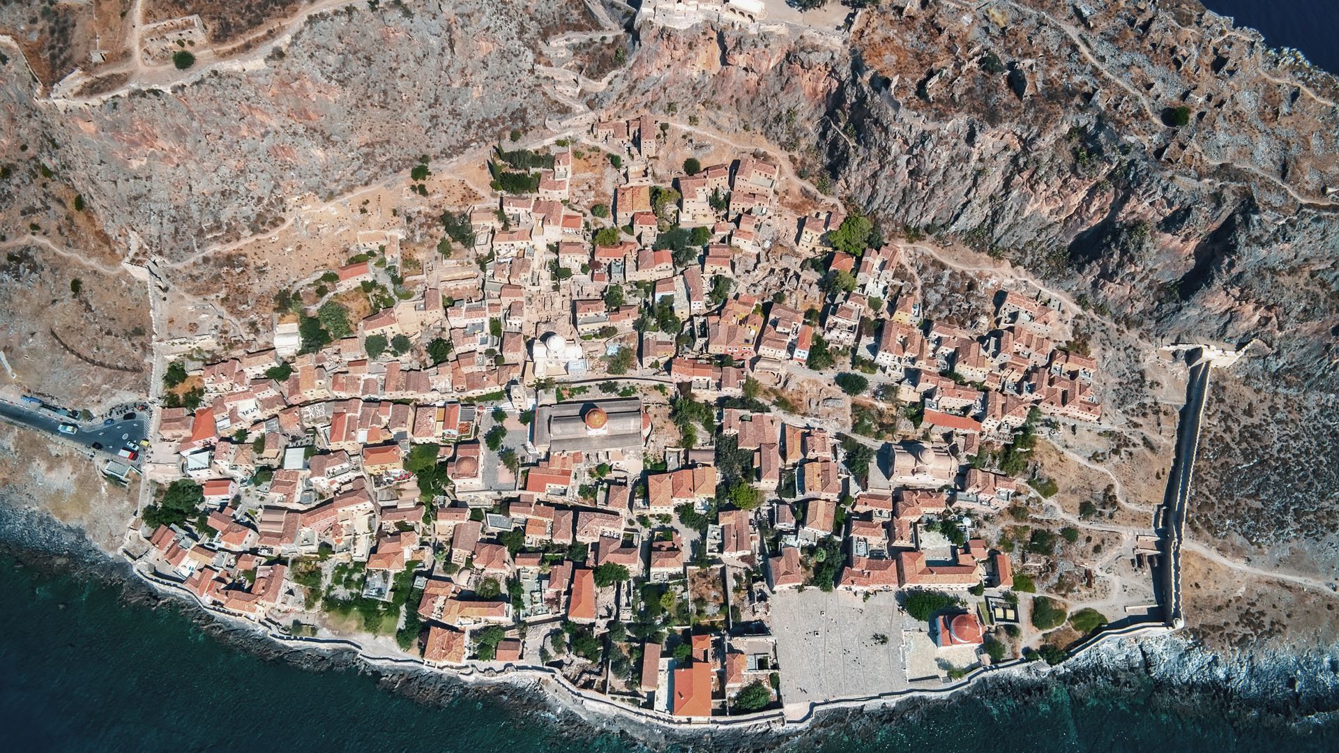 Monemvasia von oben – Festung im Meer