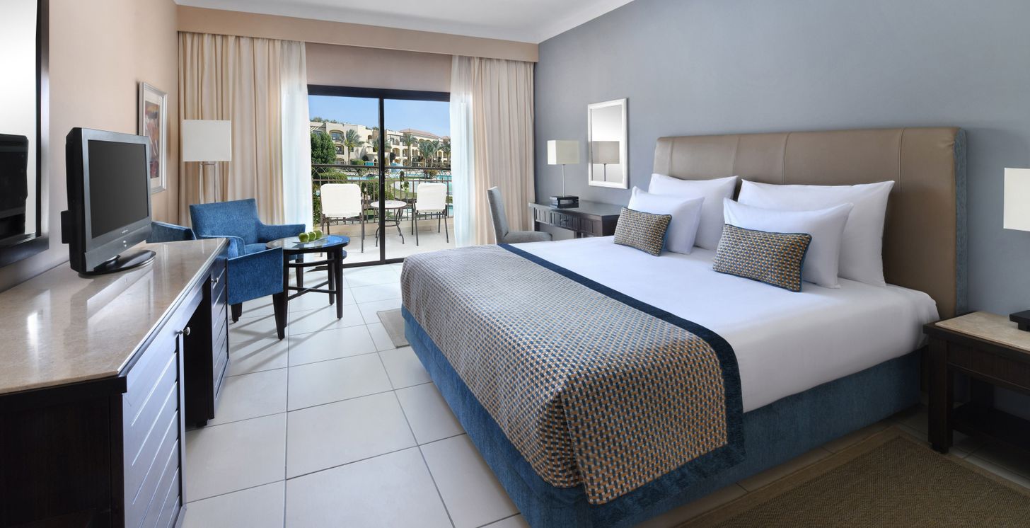 Chambre familiale Deluxe vue piscine