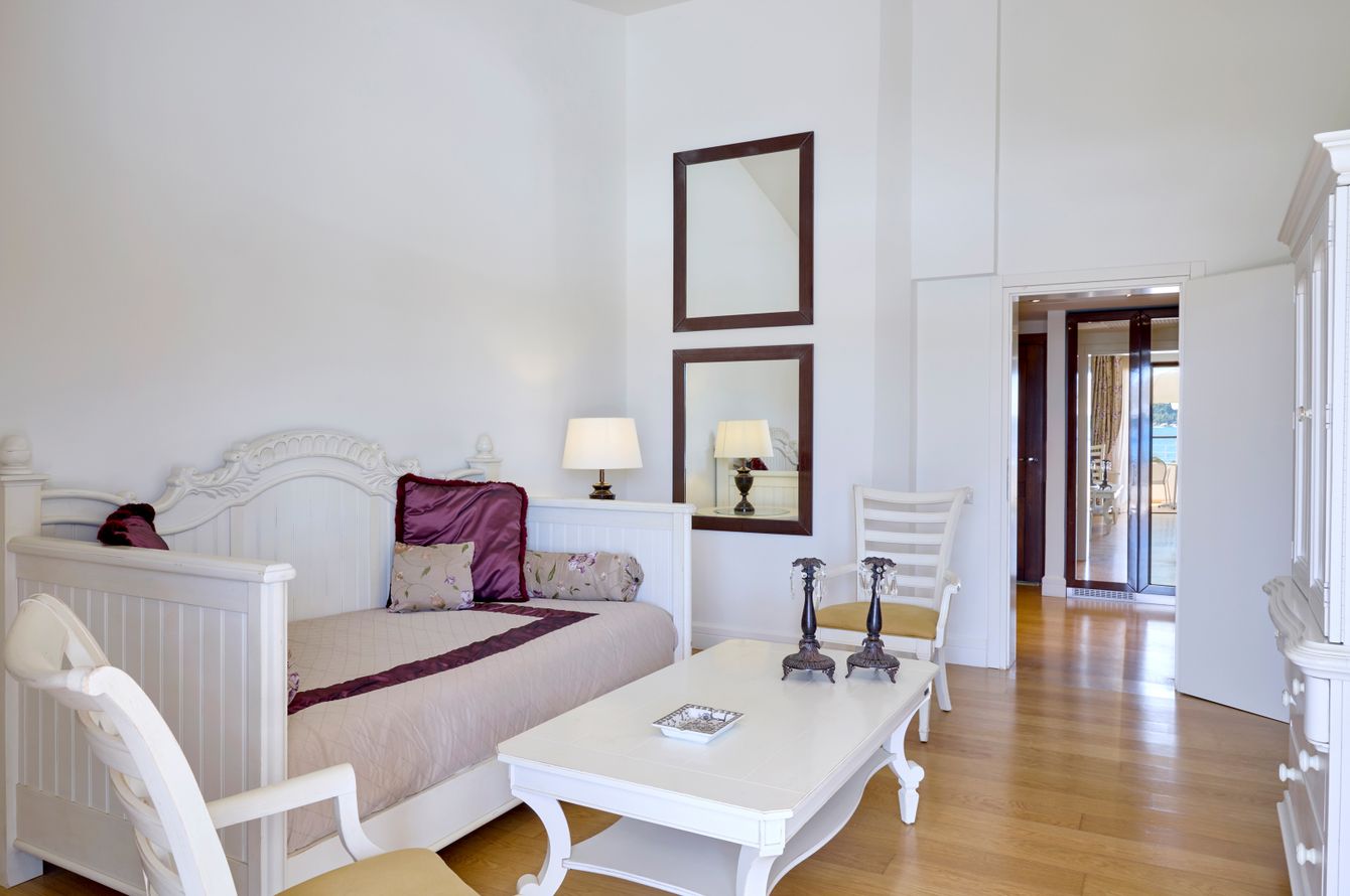 Deluxe Suite