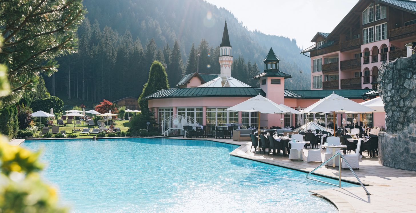 Hotel ...liebes Rot-Flüh