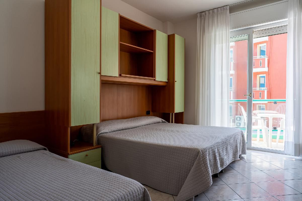 Dreibettzimmer