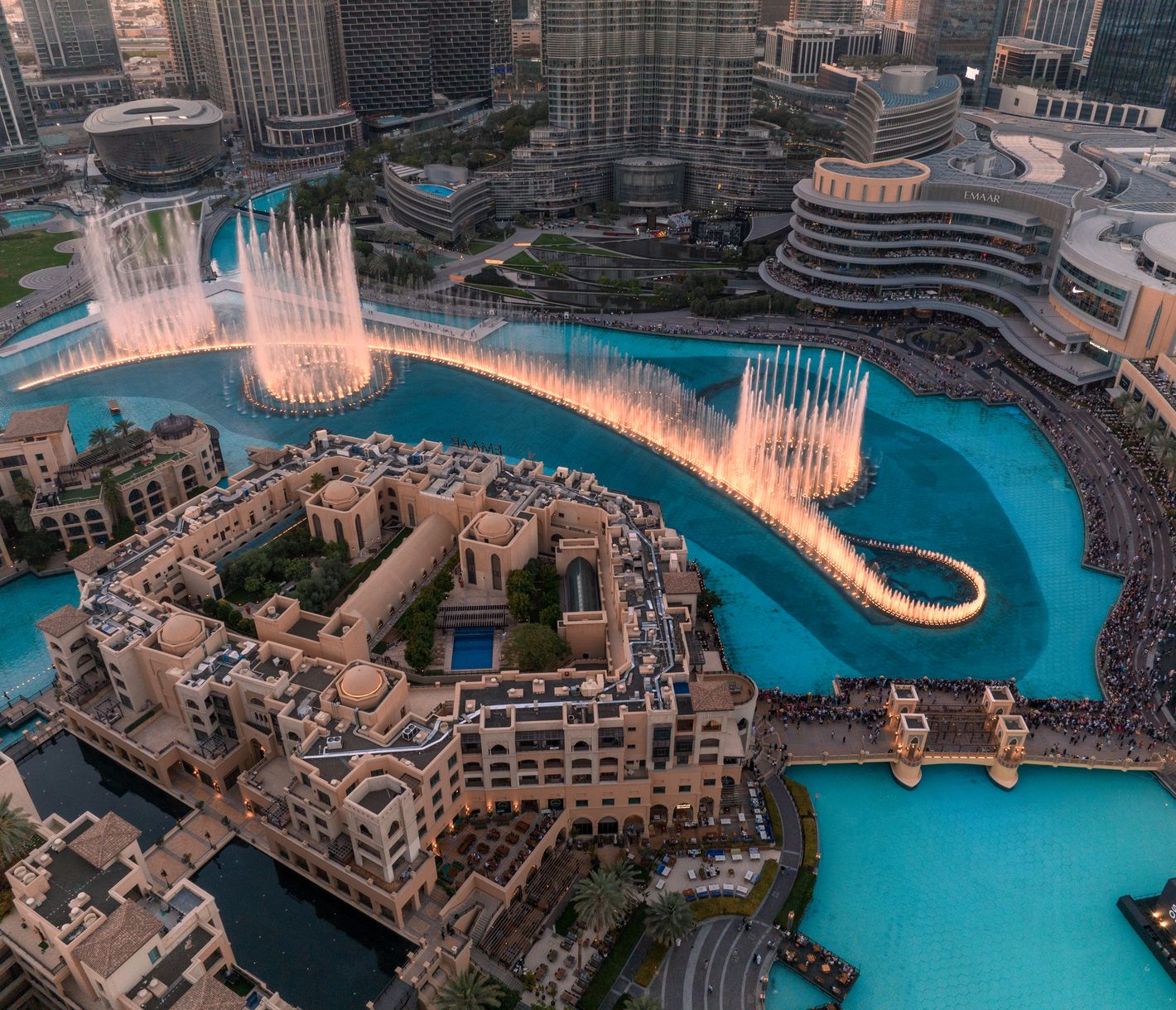 Die Dubai Fontäne – Tanzendes Wasser im Takt der Musik