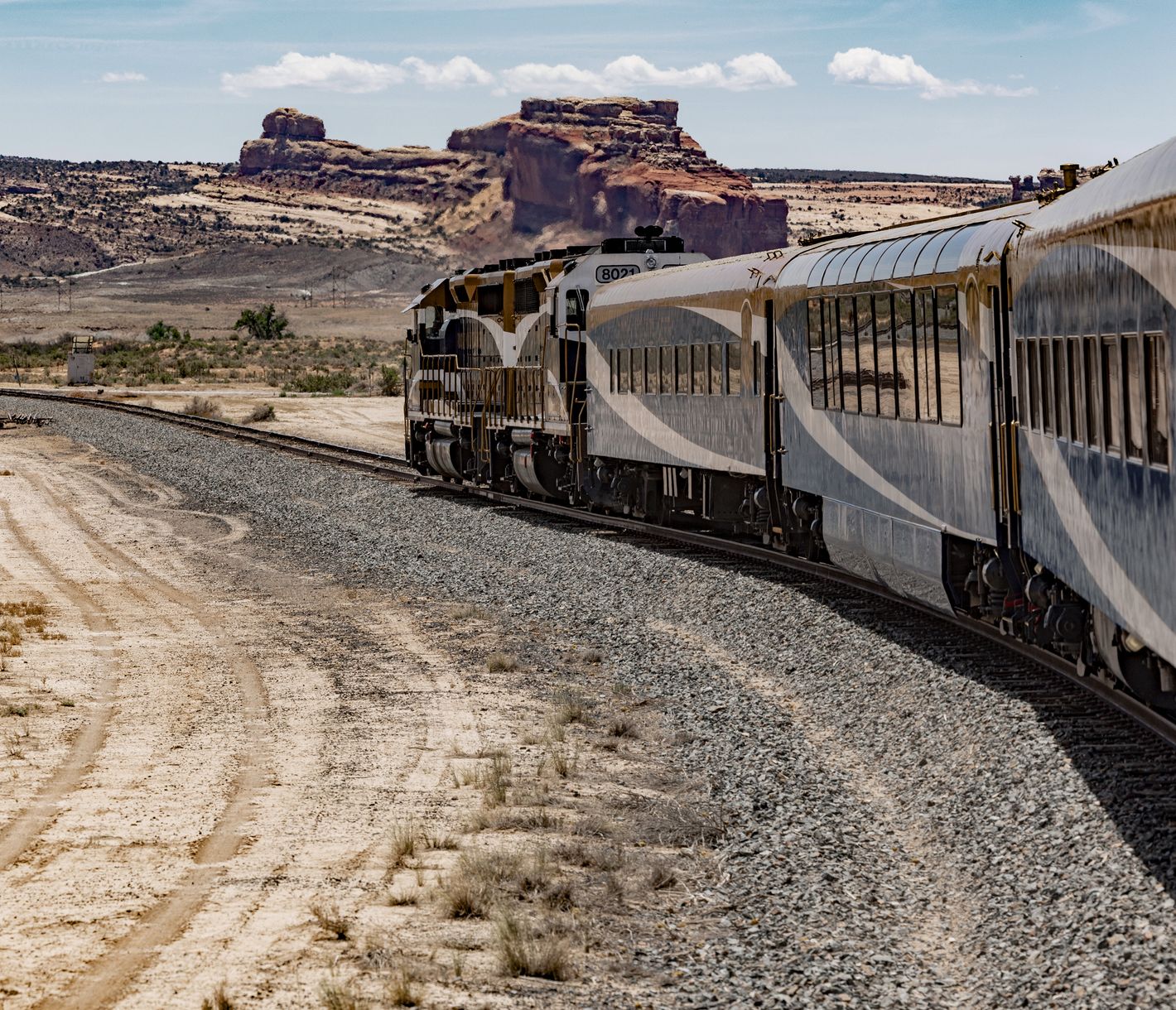 Die Reise mit dem Rocky Mountaineer endet mit der Ankunft in Moab.