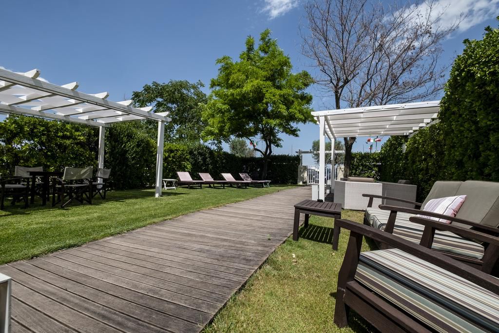 Le Rose Suite Hotel