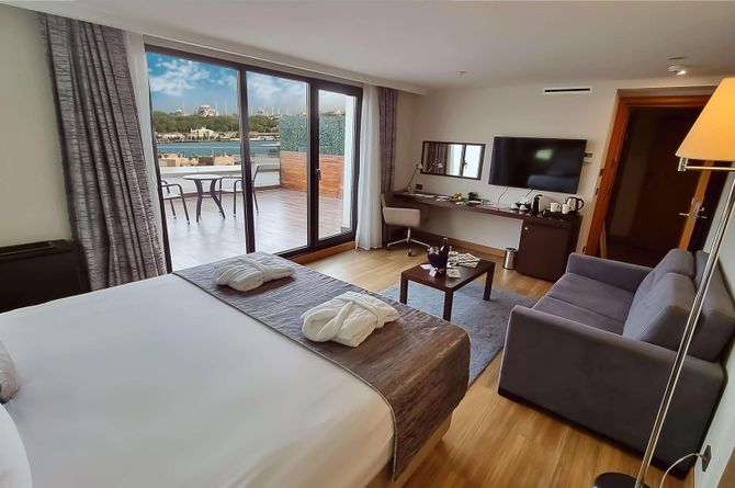 Doppelzimmer Deluxe mit Terrasse