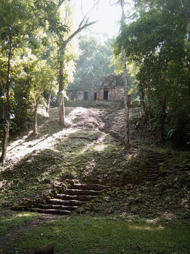 Yaxchilan, eine Maya-Stadt im Regenwald an der Grenze zu Guatemala