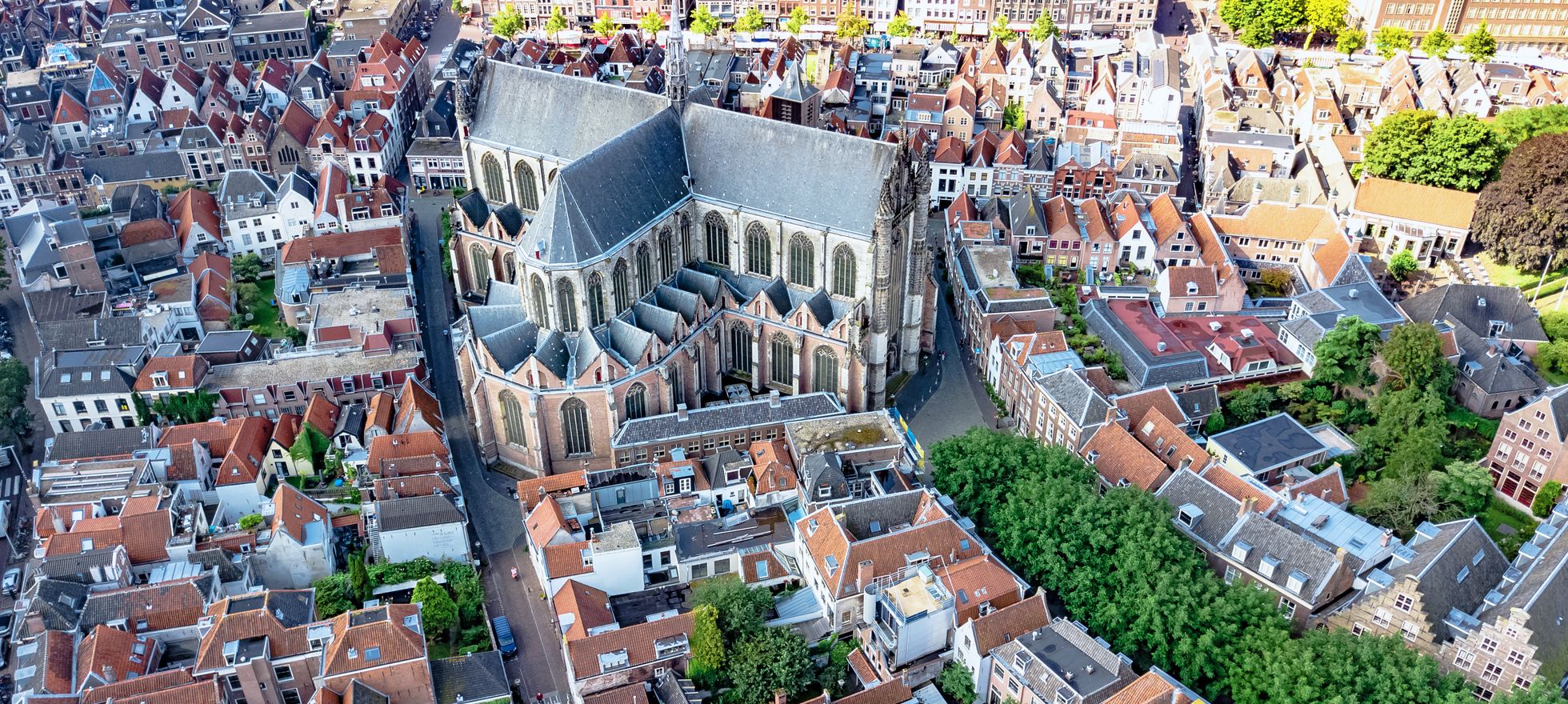 Sicht auf das historische Zentrum von Leiden.