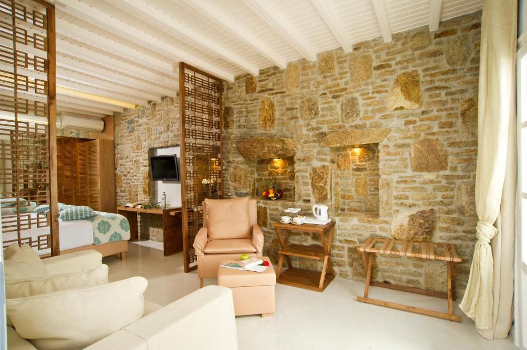 Signature Suite