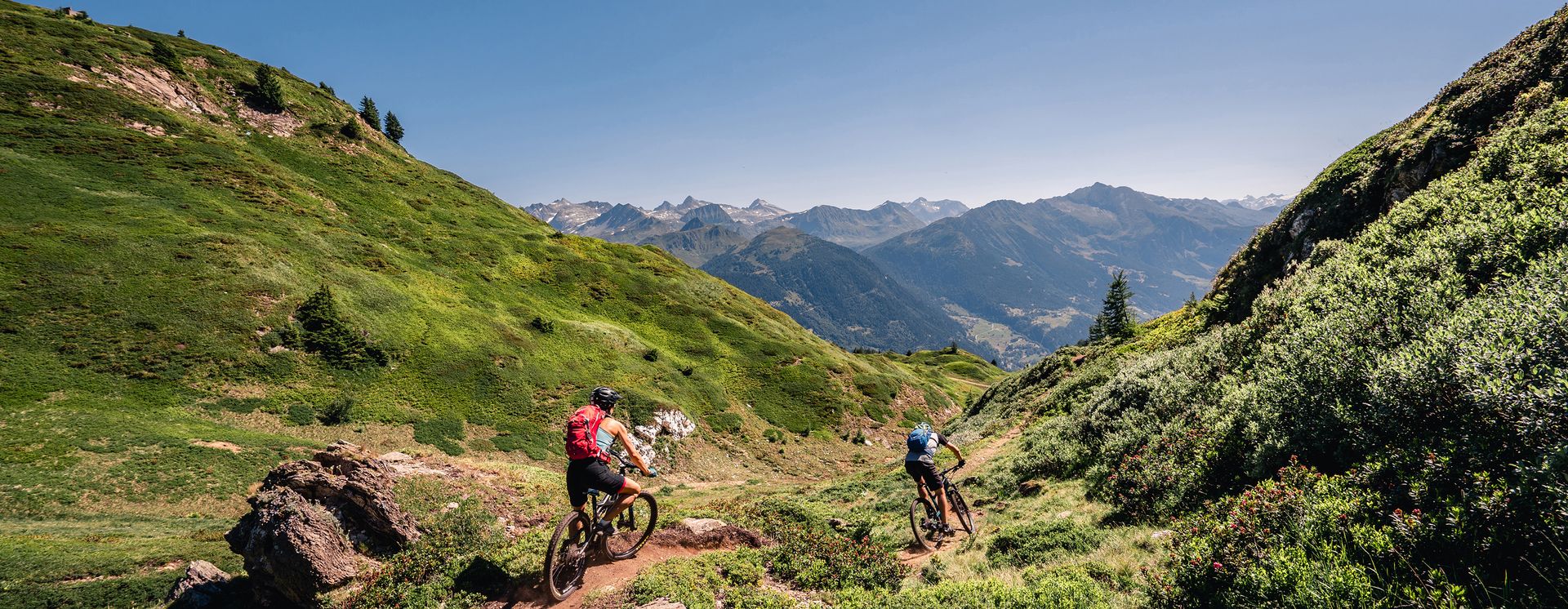 Faire du VTT dans la région de la Léventine