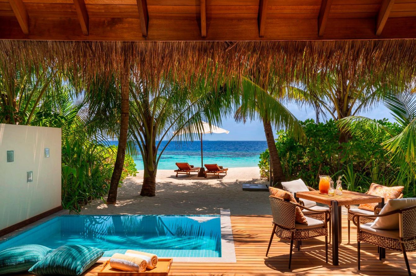 Deluxe Beach Bungalow