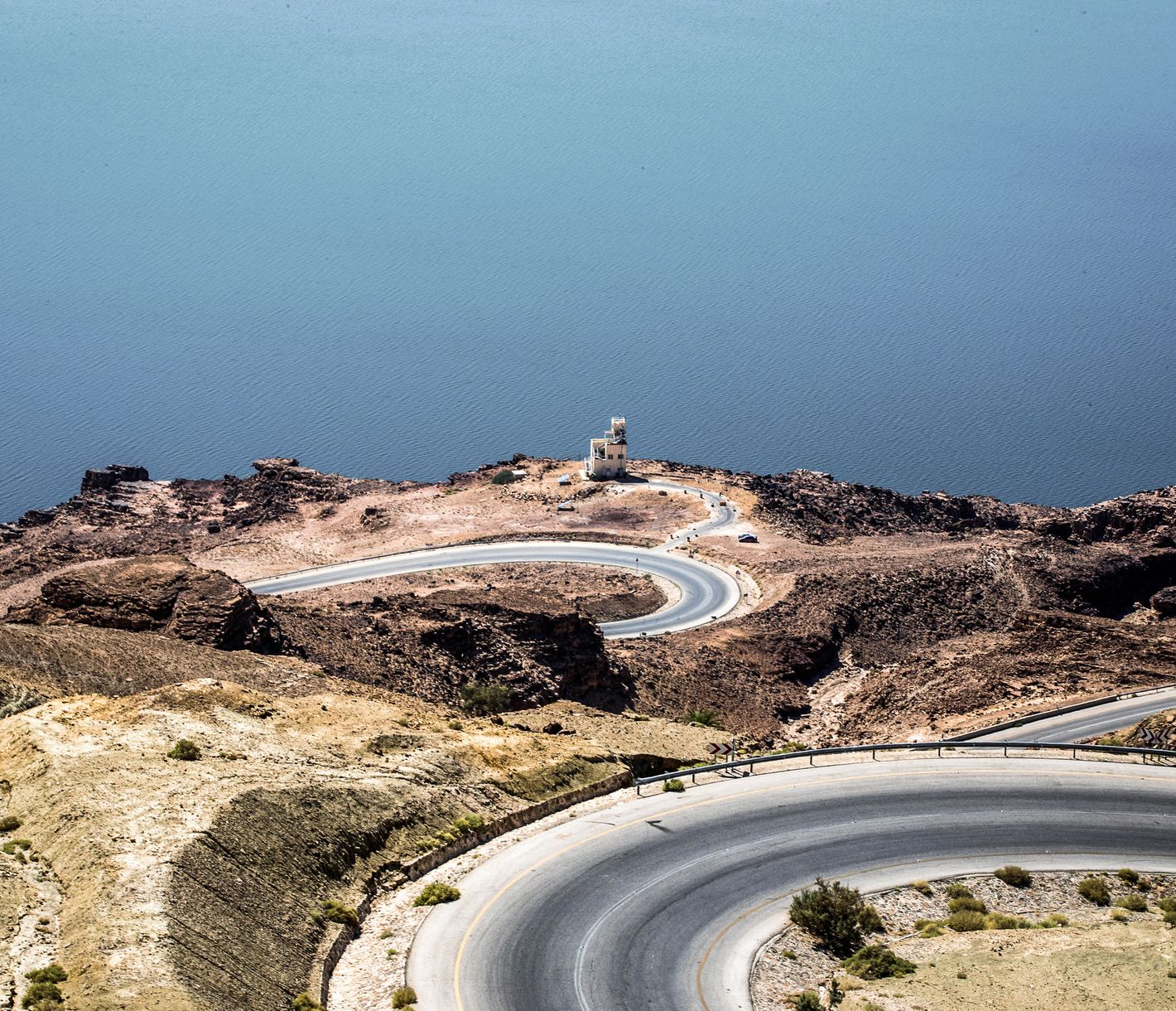 Vue panoramique sur la mer Morte