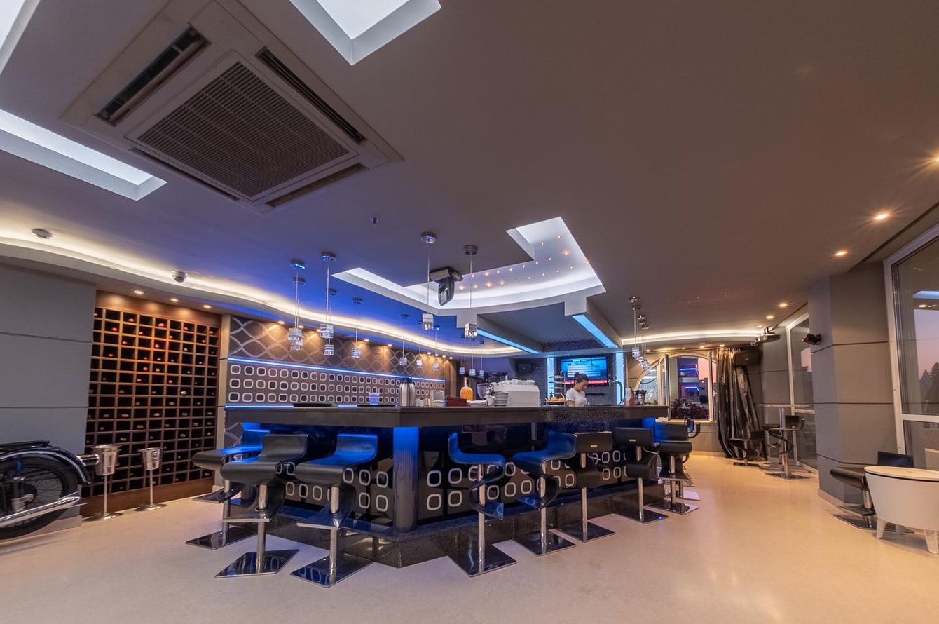 Bar