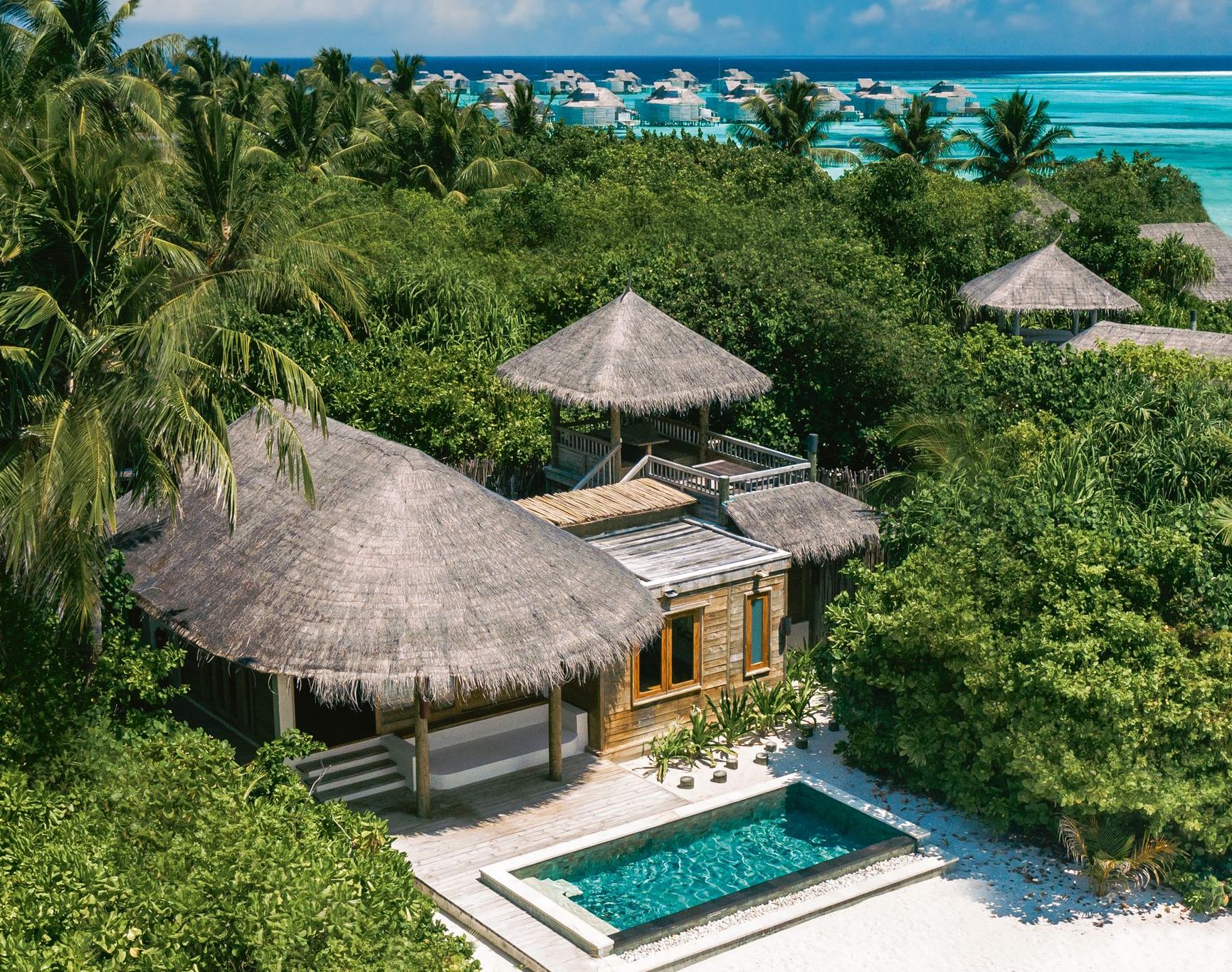 Family Beach Villa mit Pool