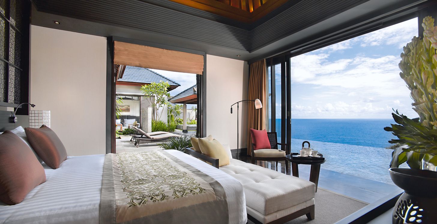 Villa Pool