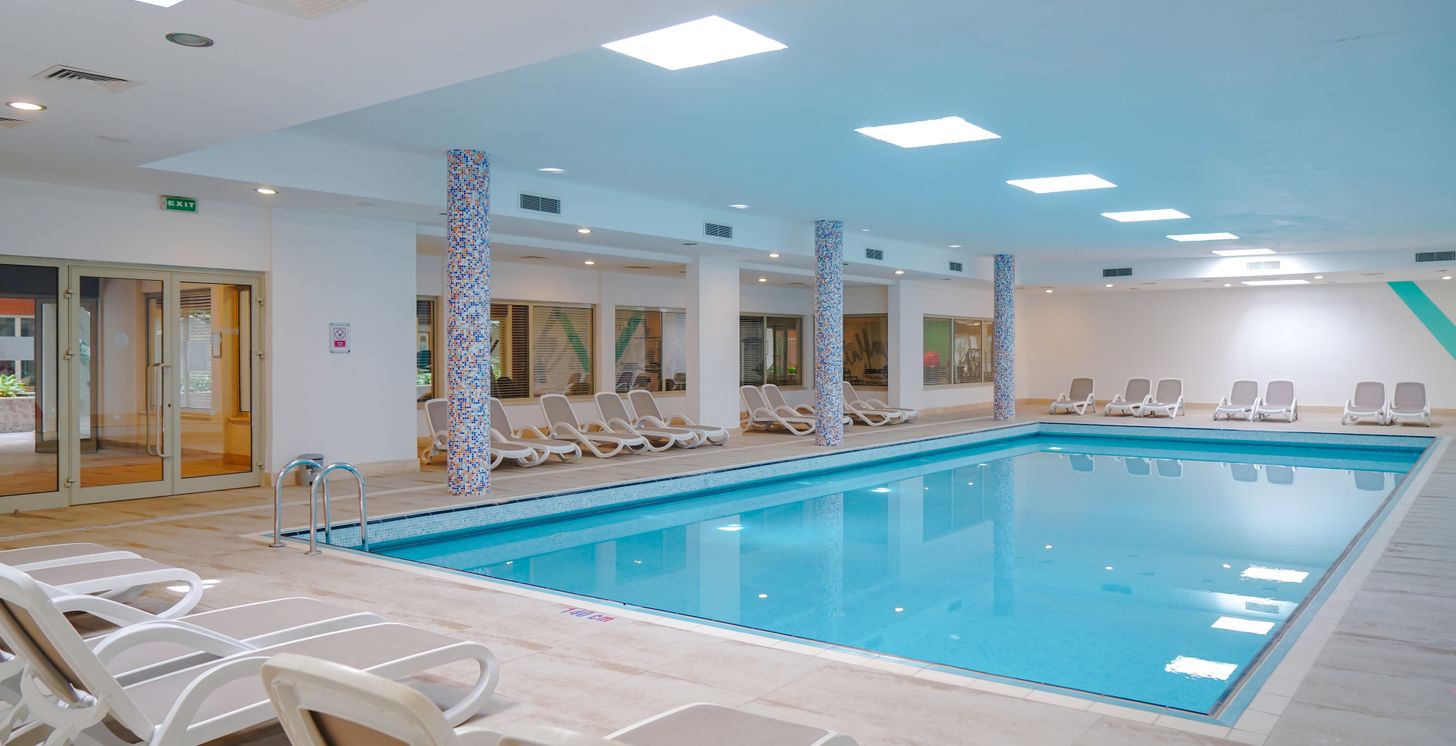 Piscine intérieure