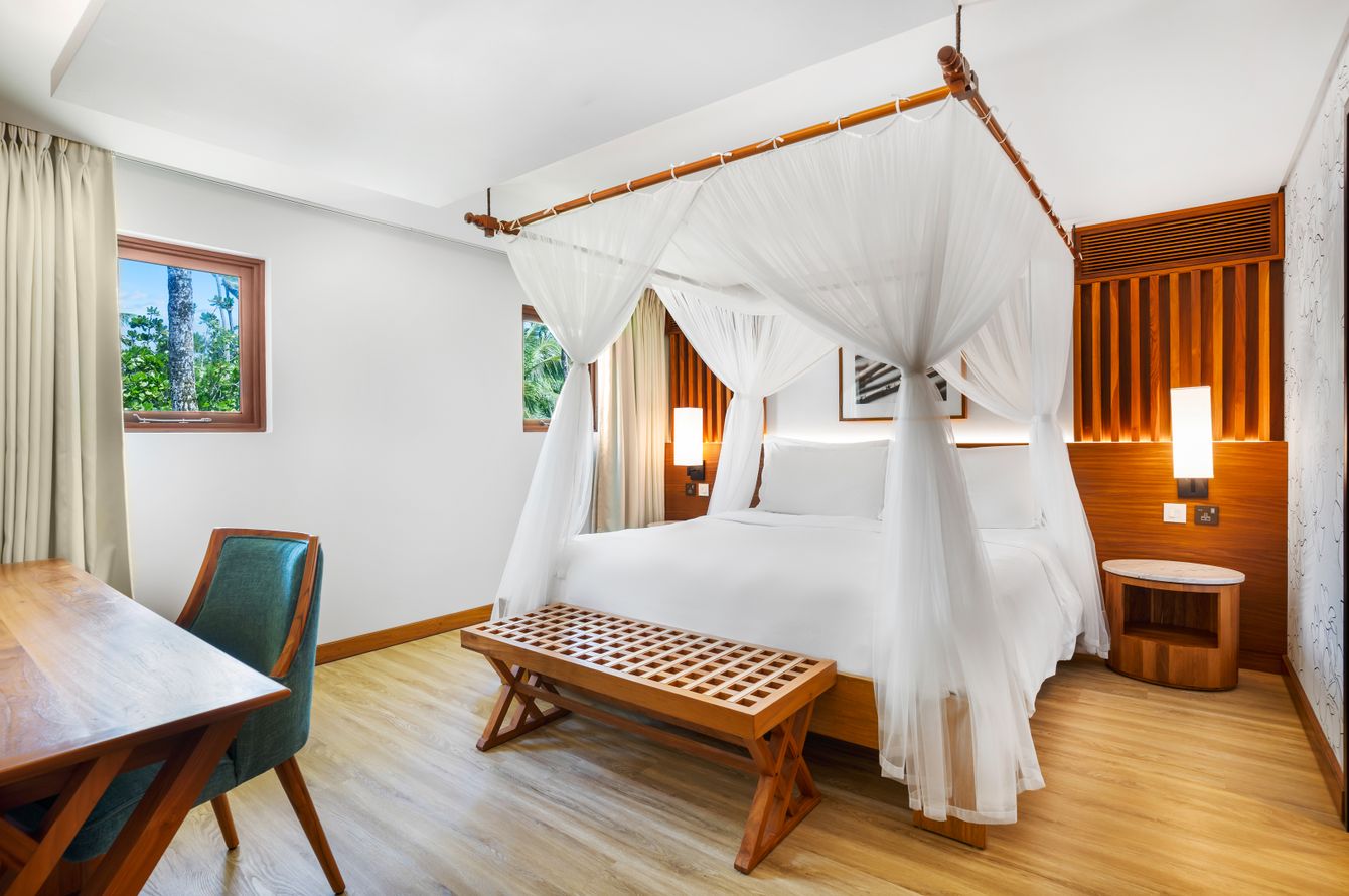 Deluxe Ocean View Suite
