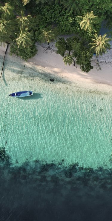 Sommerliche Farben im Vaavu-Atoll