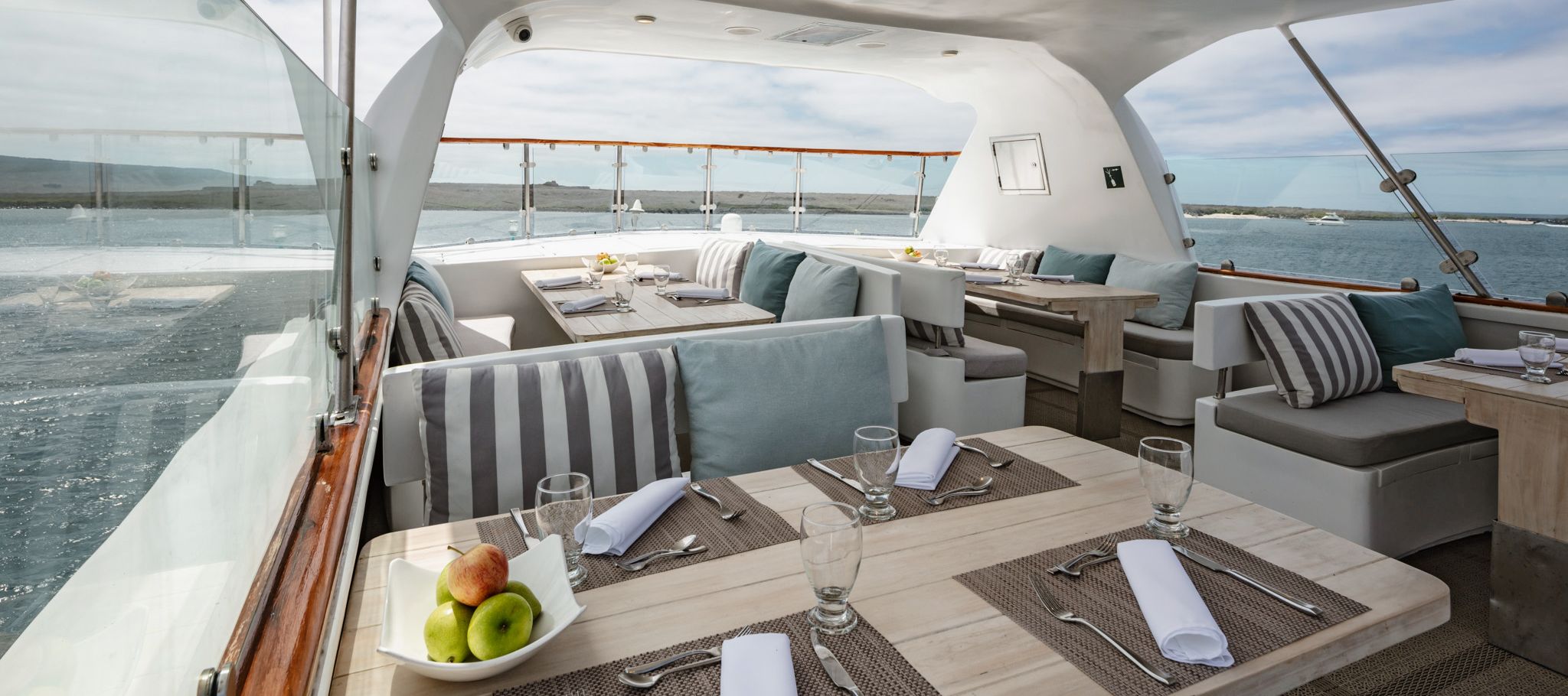 Der Tisch ist gedeckt.