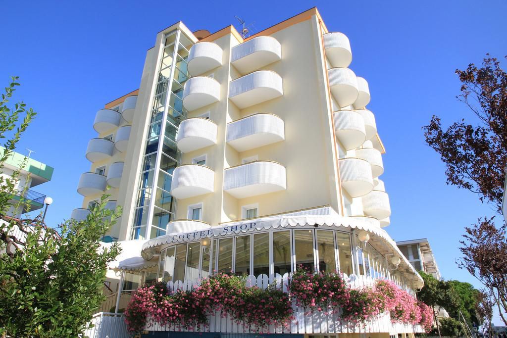 Salus Smart & Chic Hotel
