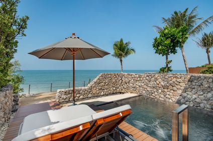 Beachfront Pool Villa