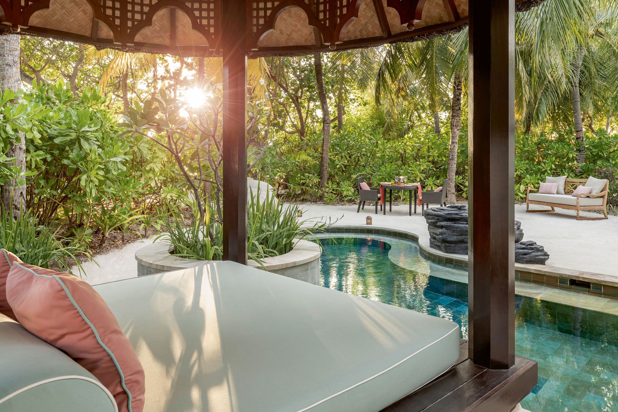 Deluxe Beach Pavilion mit Pool