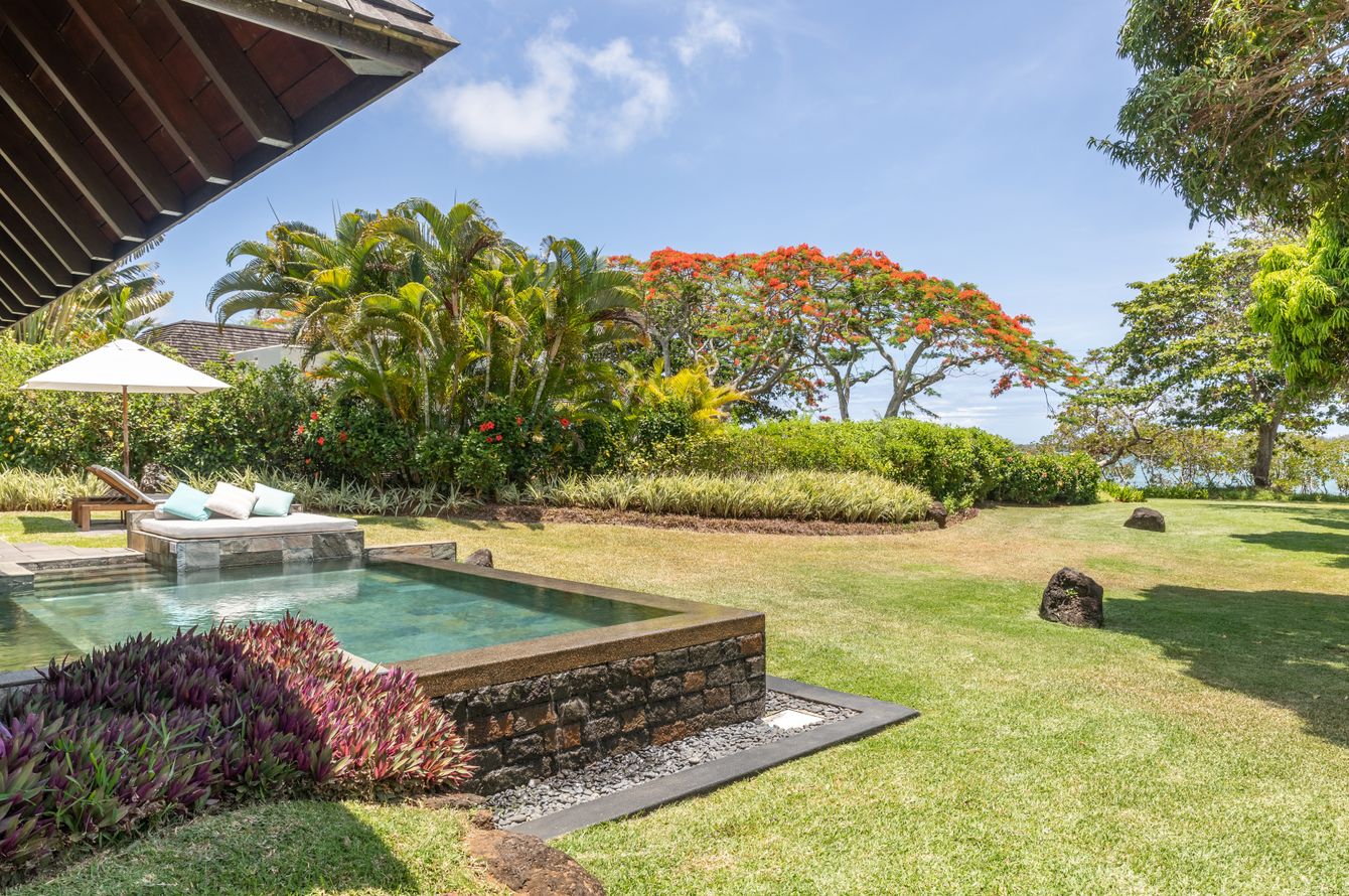 Island Garden Pool Villa