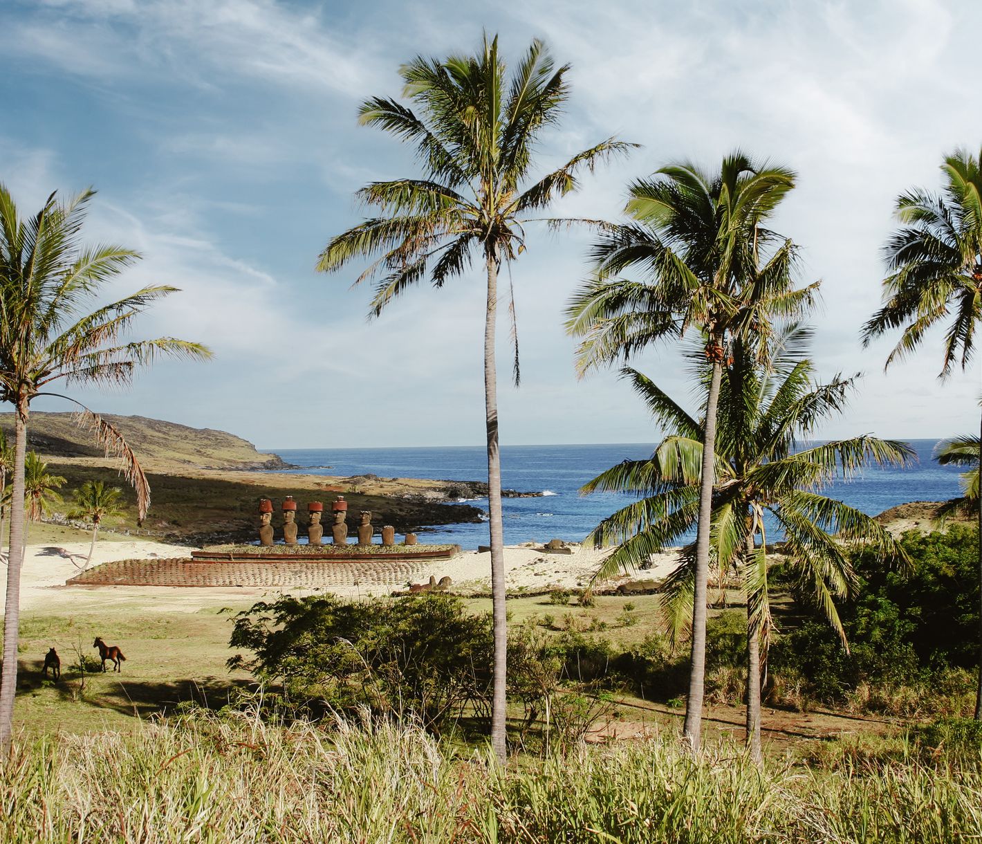 Weisser Sandstrand auf der Osterinsel: der Anakena Beach