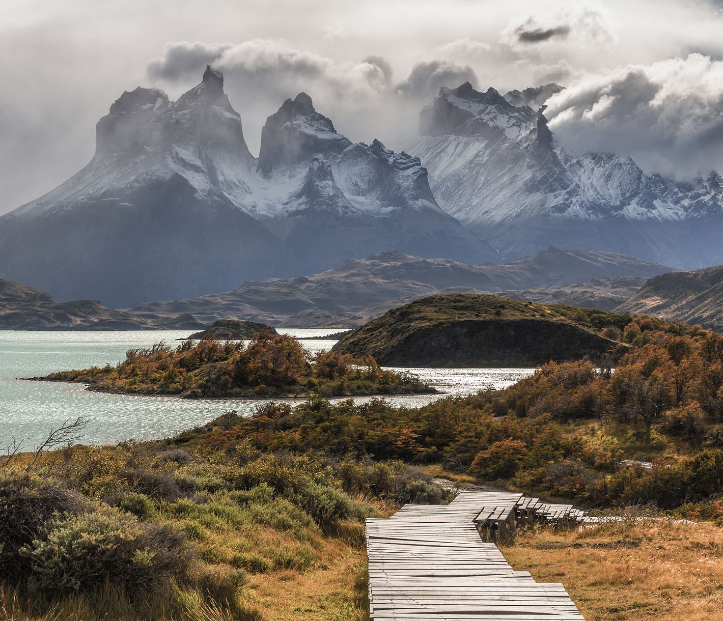 Unglaublich eindrucksvoll: das Paine-Massiv und der türkisfarbene Nordenskjöldsee.
