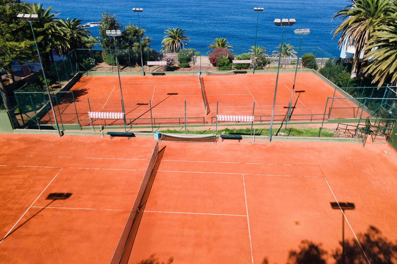 Tennis
