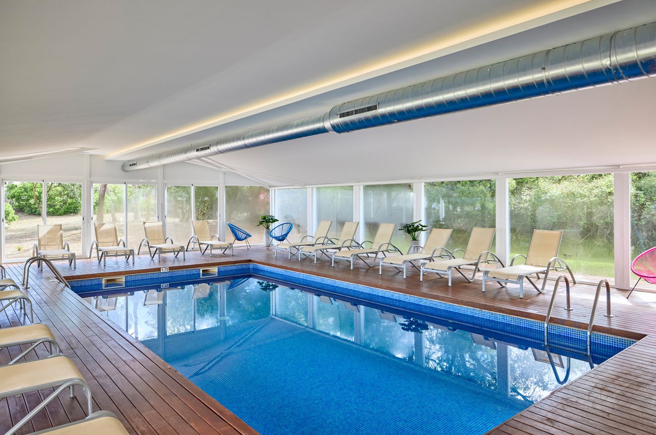 Piscine intérieure