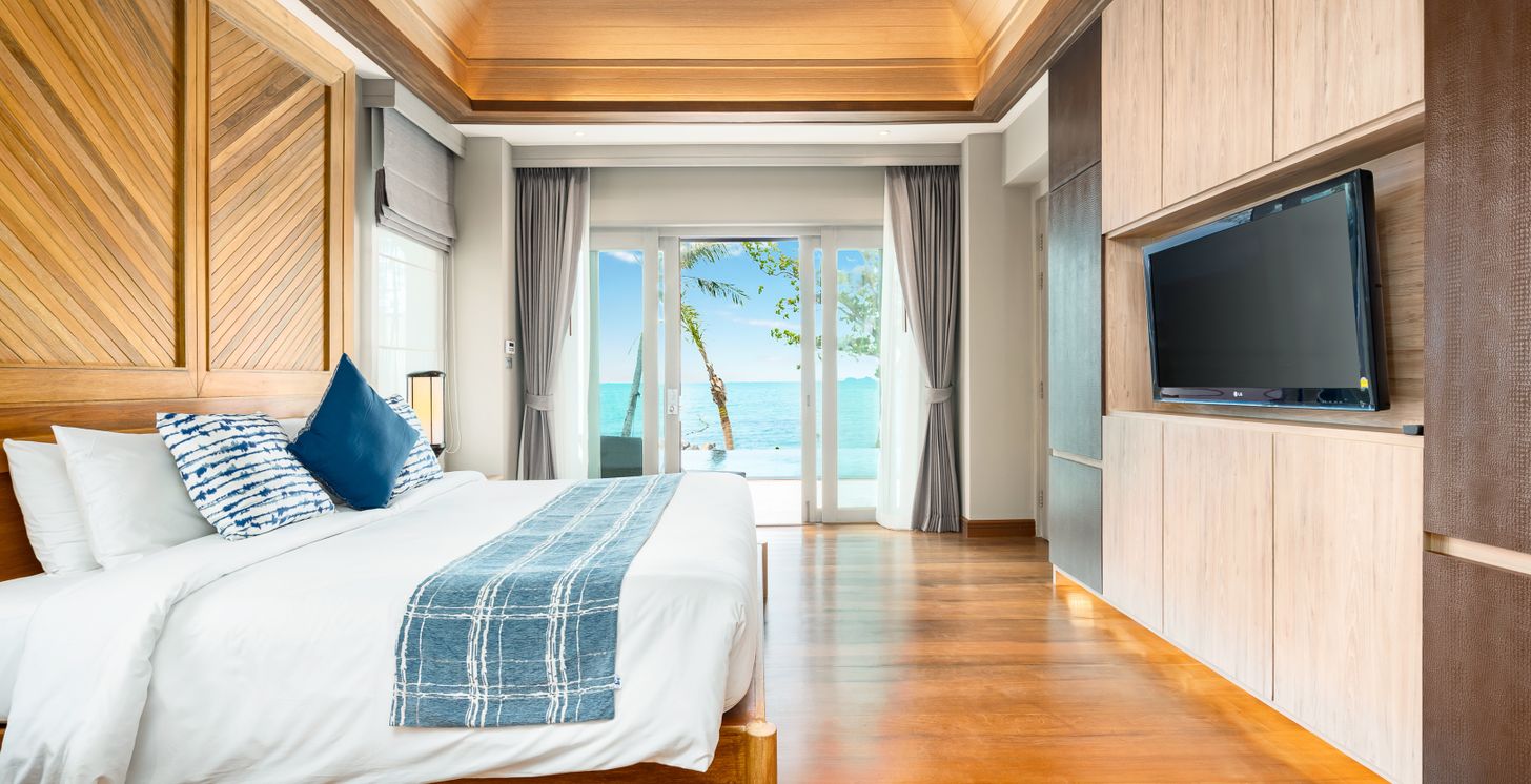 Villa Pool Beachfront