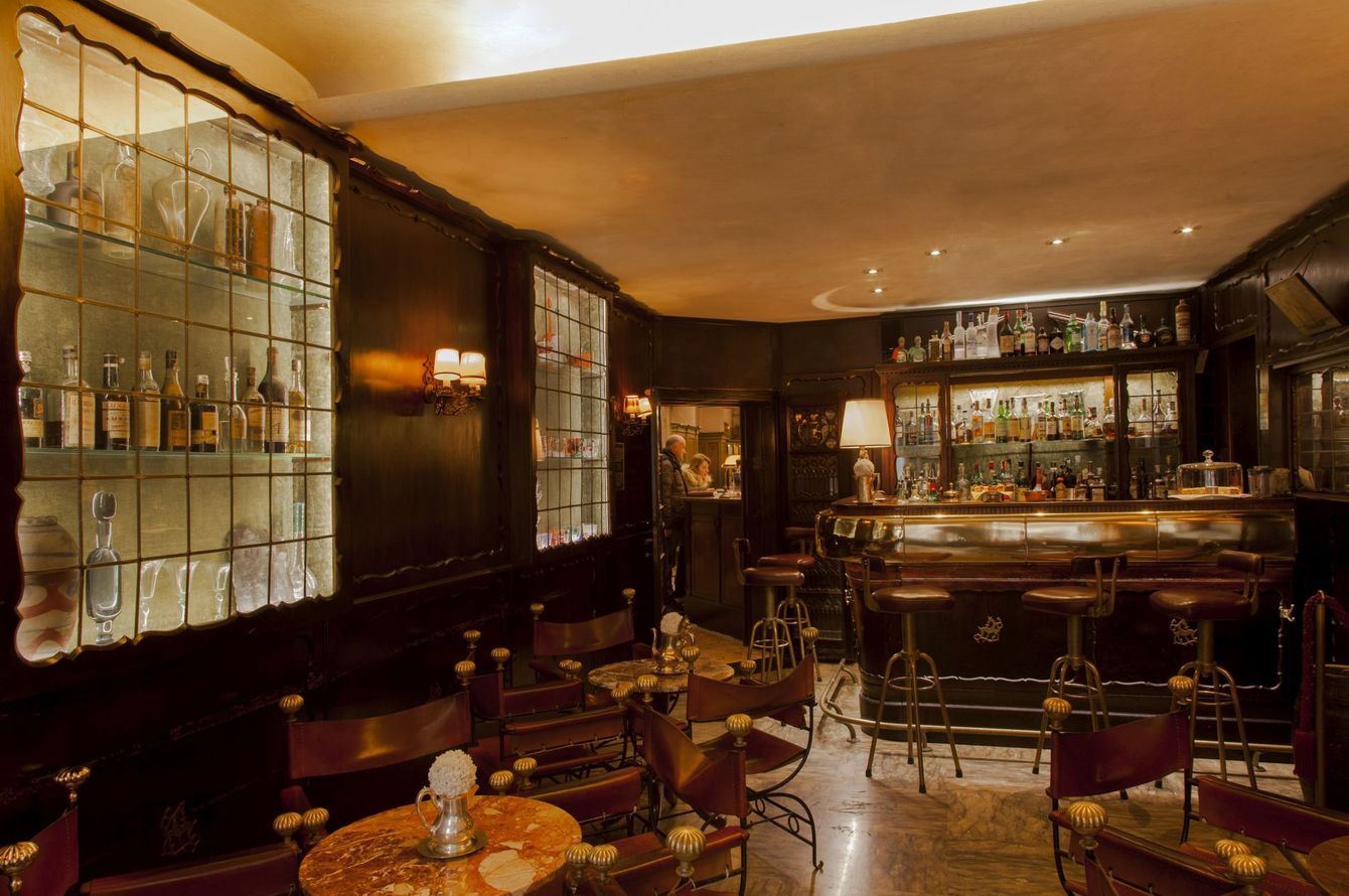 Bar