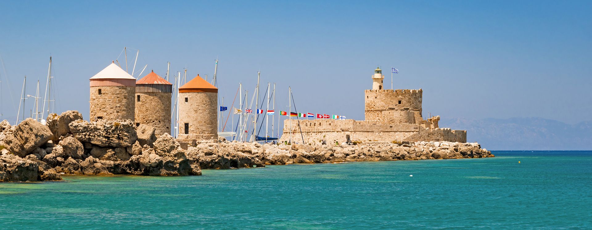Windmühlen am Mandraki-Hafen