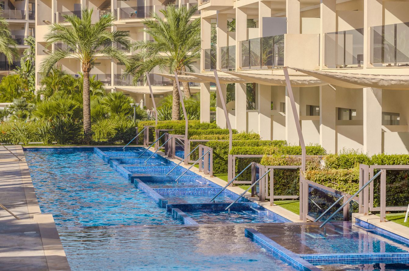 Junior Suite Swim-up