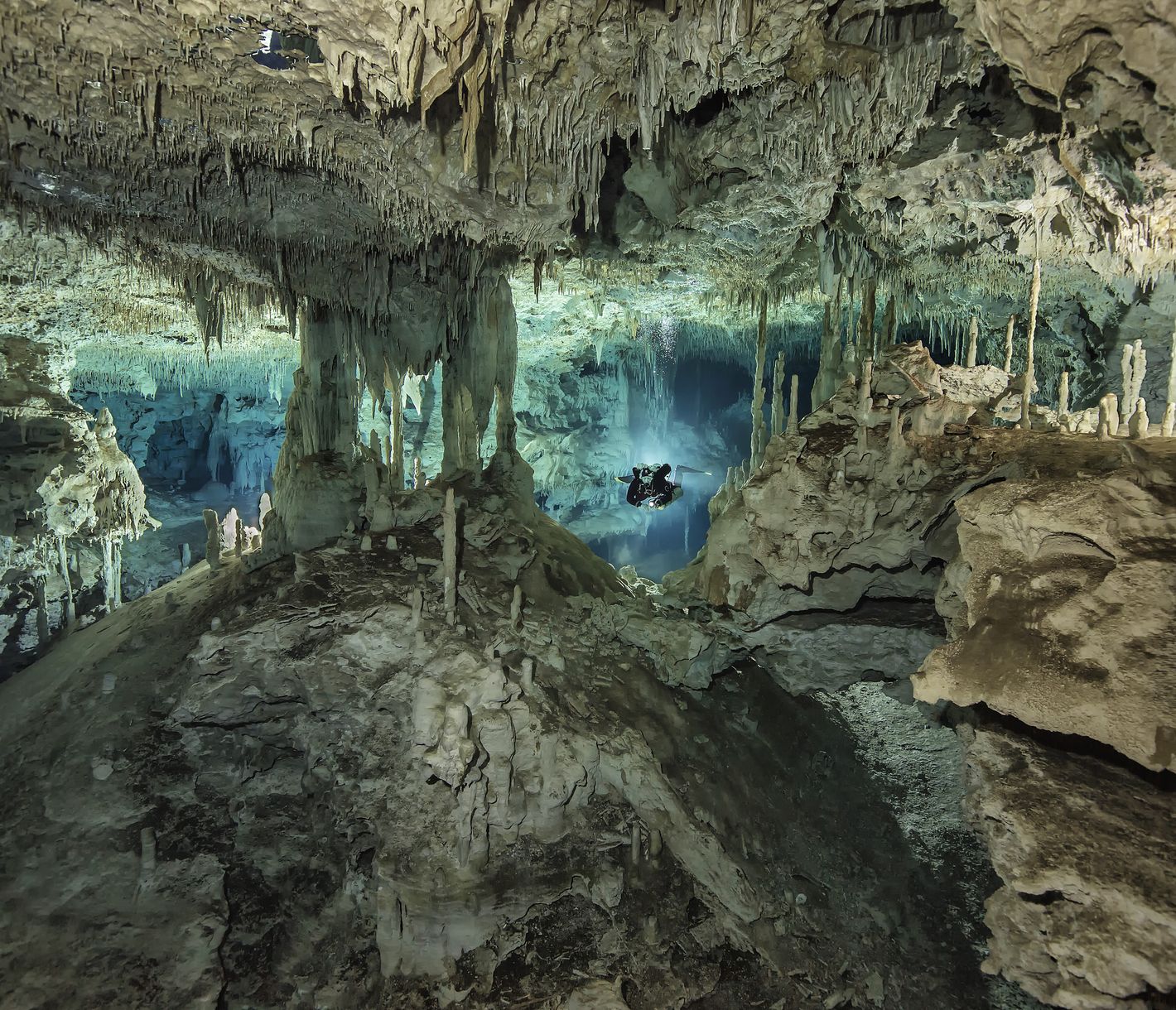 Tauchen in der Unterwelt