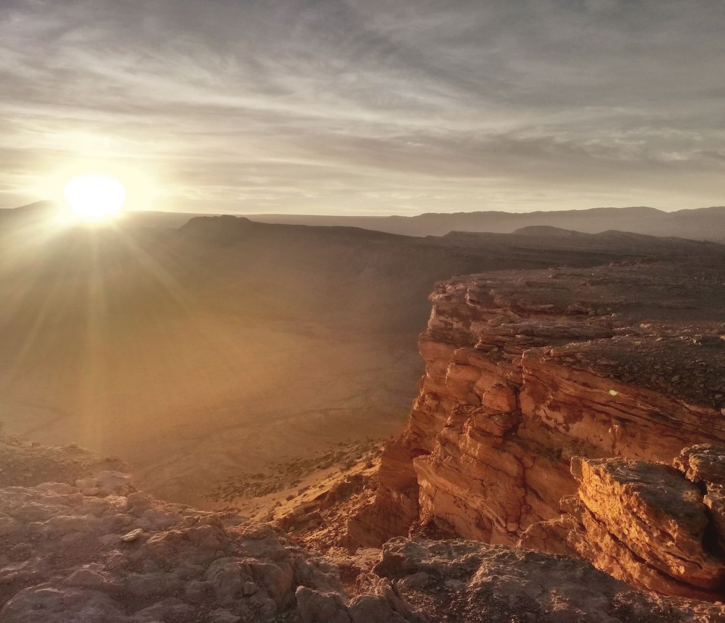 Wenn die Sonne das Mondtal küsst.