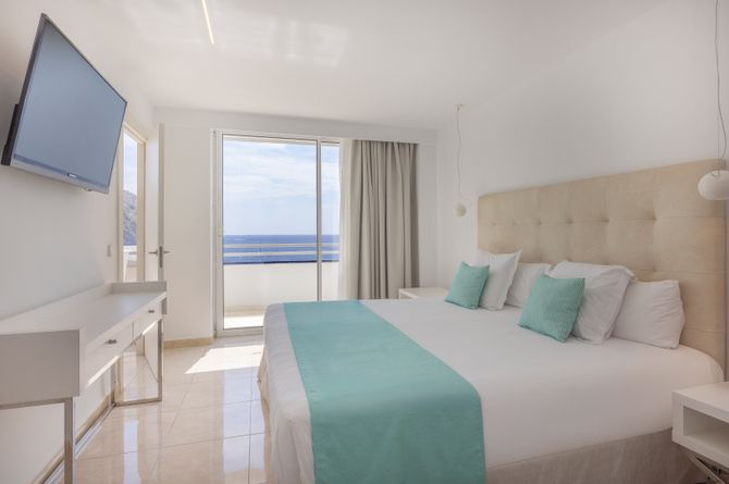 Suite My Favorite Club