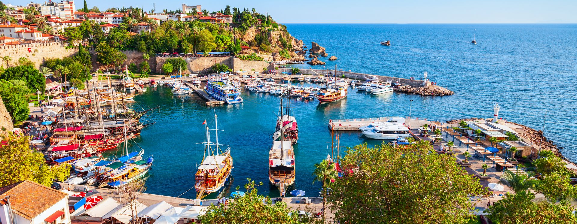 Blick auf Hafen von Antalya