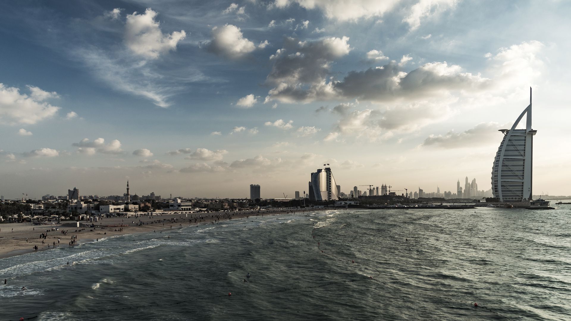 Burj Al Arab – Ikone des Luxus in Dubai vom Wasser aus erleben